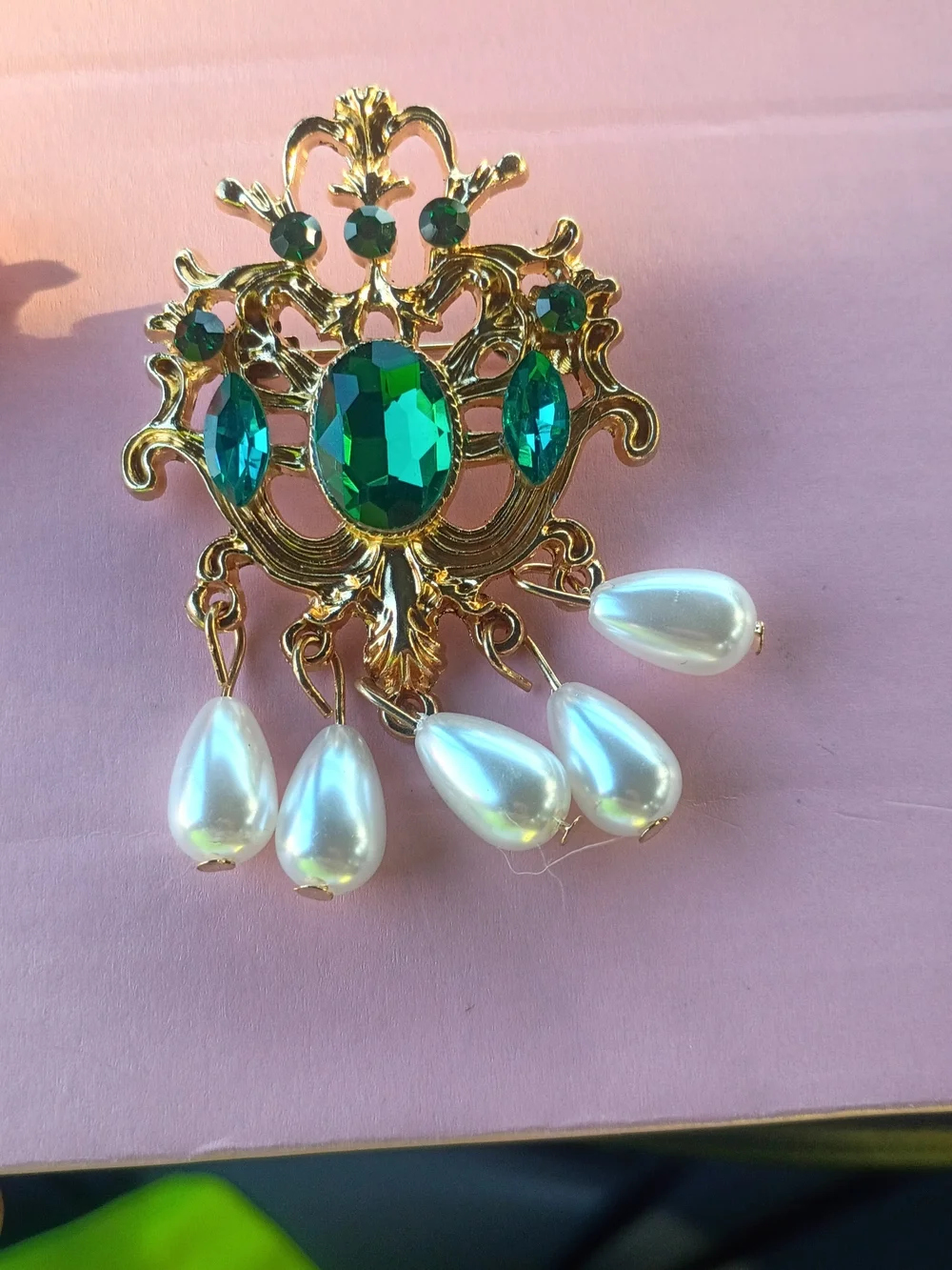 Gold-Tone Emerald Green Crystal & Pearl Drop Brooch